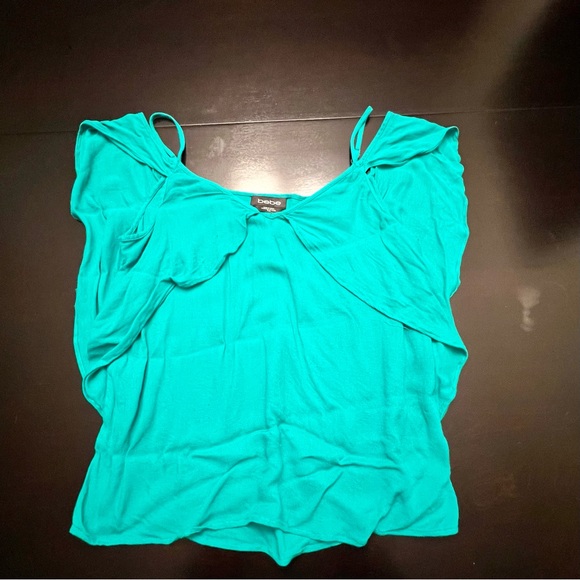 Bebe ruffled top (M) - Picture 5 of 5